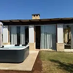 Villa Mary Con Idromassaggio E Accesso In Piscina
