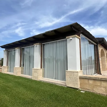 Mary Con Idromassaggio E Accesso In Piscina *