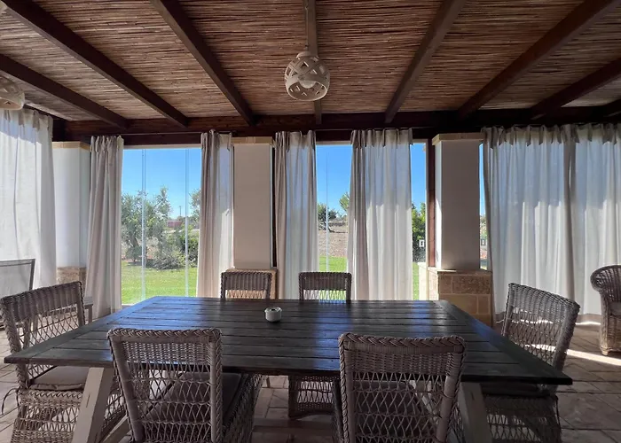 Mary Con Idromassaggio E Accesso In Piscina